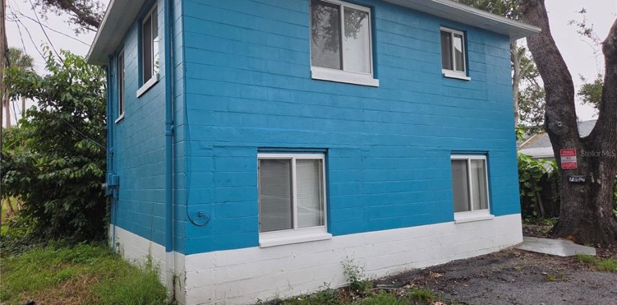 Appartement à Saint Petersburg, Floride 4 chambres, 110.74 m2 № 2431140