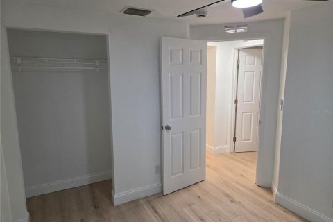 Appartement à louer à Saint Petersburg, Floride: 4 chambres, 110.74 m2 № 2431140 - photo 8