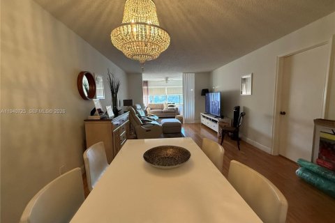 Condominio en venta en Sunrise, Florida, 1 dormitorio, 78.97 m2 № 2053179 - foto 14