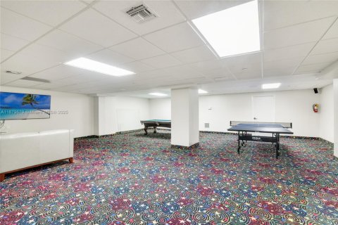 Condominio en alquiler en Bal Harbour, Florida, 2 dormitorios, 128.95 m2 № 1930549 - foto 30