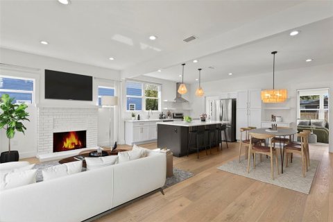 Купить виллу или дом в Тампа, Флорида 3 комнаты, 133.5м2, № 1432104 - фото 2