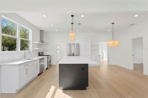 Купить виллу или дом в Тампа, Флорида 3 комнаты, 133.5м2, № 1432104 - фото 8