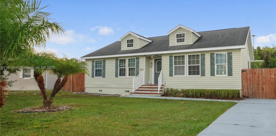 Casa en Sebring, Florida 3 dormitorios № 1964785