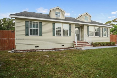 Casa en venta en Sebring, Florida, 3 dormitorios № 1964785 - foto 2