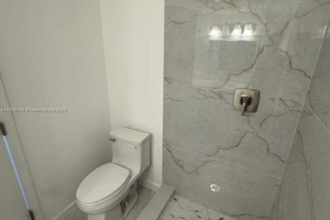 Copropriété à vendre à Miami, Floride: 2 chambres, 96.71 m2 № 1939315 - photo 7