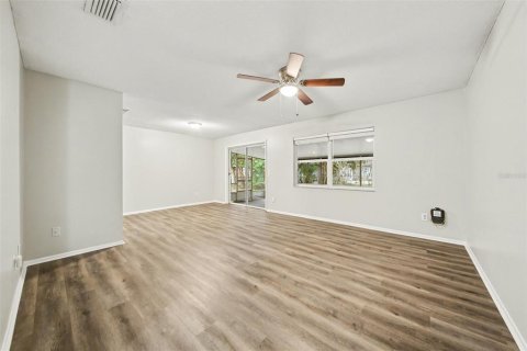 Villa ou maison à vendre à Altamonte Springs, Floride: 3 chambres, 111.48 m2 № 2107428 - photo 3