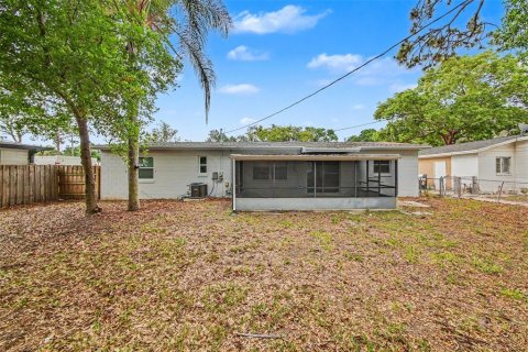 Villa ou maison à vendre à Altamonte Springs, Floride: 3 chambres, 111.48 m2 № 2107428 - photo 15