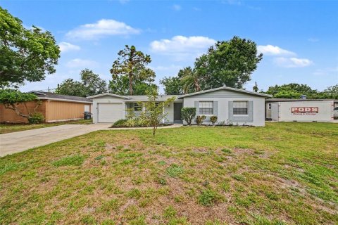 House in Altamonte Springs, Florida 3 bedrooms, 111.48 sq.m. № 2107428