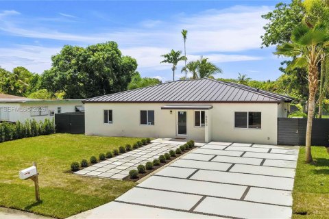 Casa en Miami, Florida 4 dormitorios, 191.84 m2 № 2176630