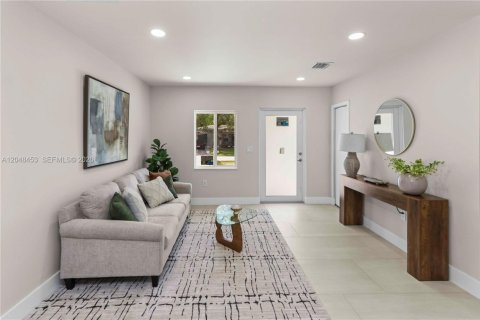 Casa en venta en Miami, Florida, 4 dormitorios, 191.84 m2 № 2176630 - foto 3