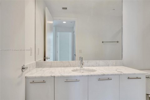 Купить кондоминиум в Майами, Флорида 2 спальни, 102.29м2, № 2016293 - фото 29