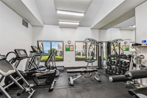 Condo in Tierra Verde, Florida, 2 bedrooms  № 2420619 - photo 27