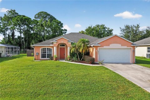 House in Port St. Lucie, Florida 4 bedrooms, 196.4 sq.m. № 2193220 - photo 29