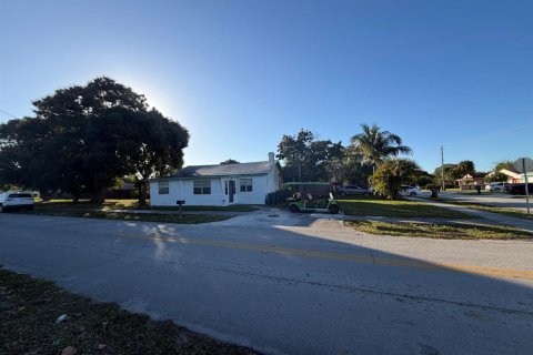 Villa ou maison à vendre à Delray Beach, Floride: 3 pièces, 111.58 m2 № 2247251 - photo 2