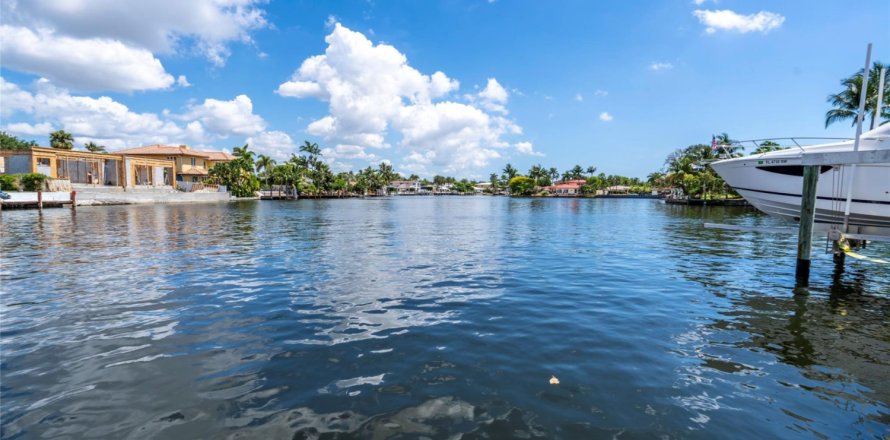 Villa ou maison à Fort Lauderdale, Floride 3 chambres, 231.79 m2 № 1224667