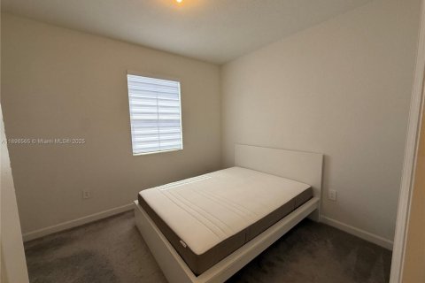 Townhouse in Homestead, Florida 3 bedrooms, 123.37 sq.m. № 1950078 - photo 9