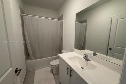 Townhouse in Homestead, Florida 3 bedrooms, 123.37 sq.m. № 1950078 - photo 7