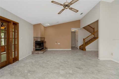 House in Lutz, Florida 3 bedrooms, 232.63 sq.m. № 2111524 - photo 12