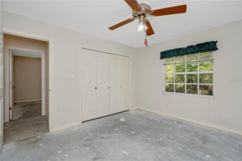 House in Lutz, Florida 3 bedrooms, 232.63 sq.m. № 2111524 - photo 22