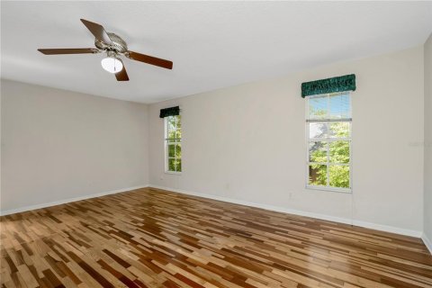 House in Lutz, Florida 3 bedrooms, 232.63 sq.m. № 2111524 - photo 24