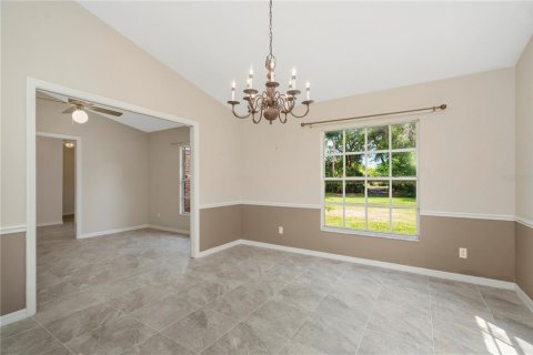 House in Lutz, Florida 3 bedrooms, 232.63 sq.m. № 2111524 - photo 5