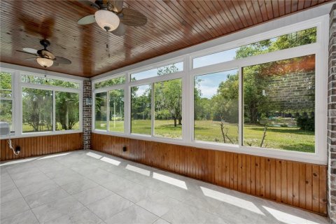 House in Lutz, Florida 3 bedrooms, 232.63 sq.m. № 2111524 - photo 17