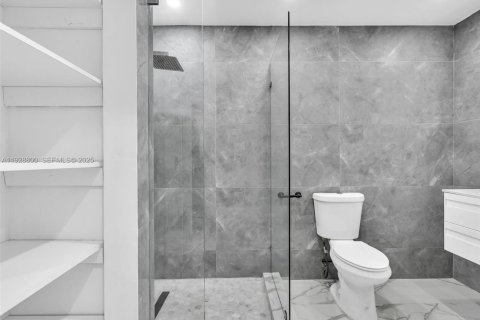 Купить виллу или дом в Помпано-Бич, Флорида 4 спальни, 165.37м2, № 1991115 - фото 30