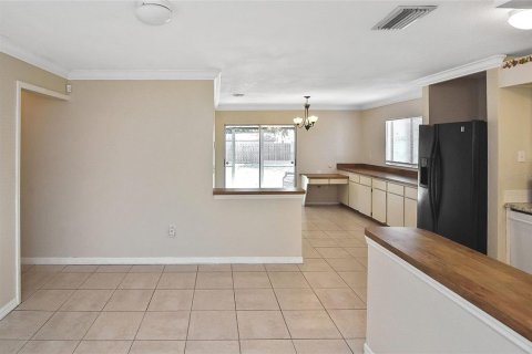 Villa ou maison à vendre à Sarasota, Floride: 2 chambres, 107.86 m2 № 1651761 - photo 11