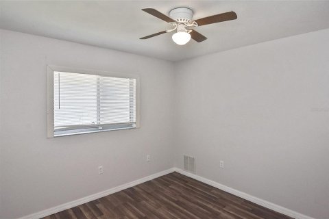 Villa ou maison à vendre à Sarasota, Floride: 2 chambres, 107.86 m2 № 1651761 - photo 15