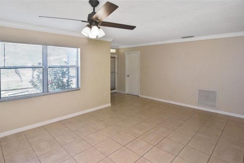 Villa ou maison à vendre à Sarasota, Floride: 2 chambres, 107.86 m2 № 1651761 - photo 12