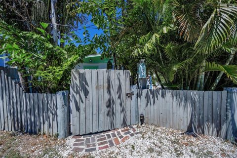 Casa en venta en Palm Harbor, Florida, 1 dormitorio, 25.36 m2 № 1894943 - foto 9