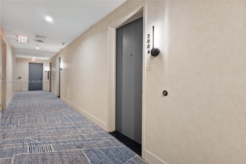 Condo in Miami, Florida  № 1864893 - photo 14