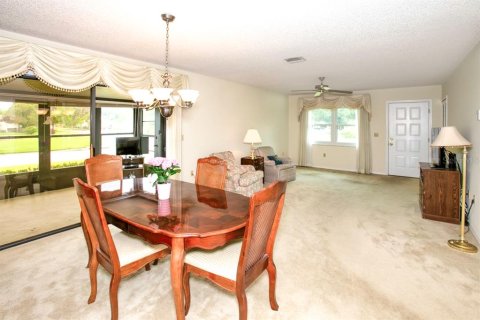 House in Bradenton, Florida 2 bedrooms, 112.32 sq.m. № 1632332 - photo 3