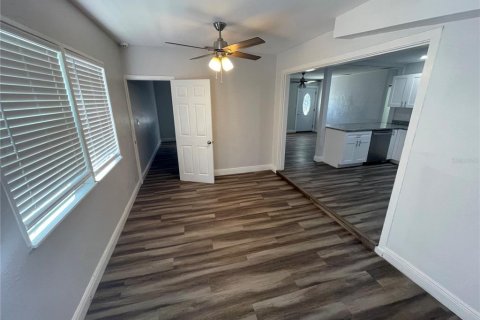 Casa en venta en Saint Petersburg, Florida, 2 dormitorios, 98.66 m2 № 1515775 - foto 7