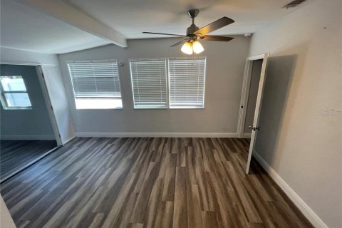 Casa en venta en Saint Petersburg, Florida, 2 dormitorios, 98.66 m2 № 1515775 - foto 8