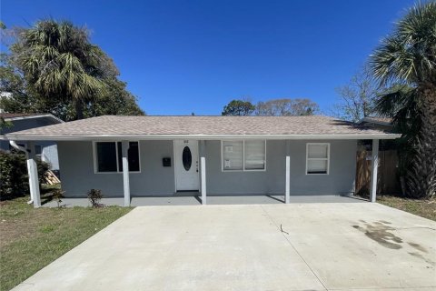 Casa en venta en Saint Petersburg, Florida, 2 dormitorios, 98.66 m2 № 1515775 - foto 1