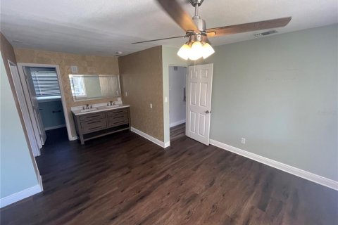 Casa en venta en Saint Petersburg, Florida, 2 dormitorios, 98.66 m2 № 1515775 - foto 9