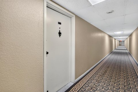 Copropriété à louer à South Palm Beach, Floride: 2 chambres, 91.32 m2 № 2173774 - photo 23