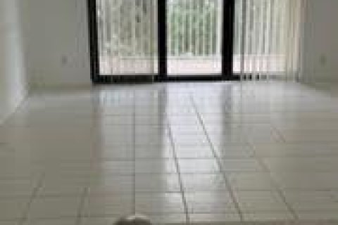 Copropriété à louer à South Palm Beach, Floride: 2 chambres, 91.32 m2 № 2173774 - photo 13