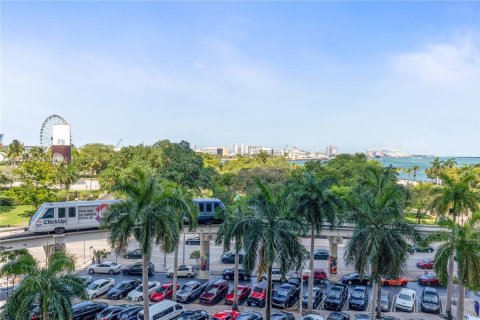 Condominio en alquiler en Miami, Florida, 41.71 m2 № 2060033 - foto 27