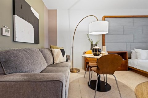 Condominio en alquiler en Miami, Florida, 41.71 m2 № 2060033 - foto 9