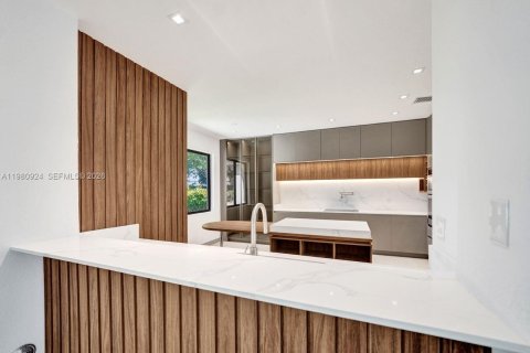 Casa en alquiler en Weston, Florida, 5 dormitorios, 313.82 m2 № 2045297 - foto 30