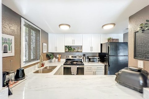 Condominio en venta en Longwood, Florida, 2 dormitorios, 148.55 m2 № 2148823 - foto 13