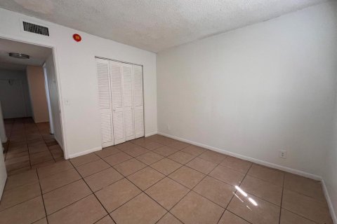 Copropriété à louer à Delray Beach, Floride: 2 chambres, 72.19 m2 № 2346838 - photo 18