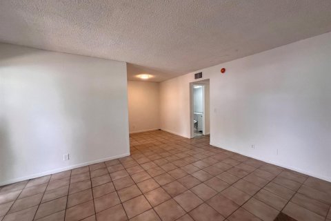 Copropriété à louer à Delray Beach, Floride: 2 chambres, 72.19 m2 № 2346838 - photo 11
