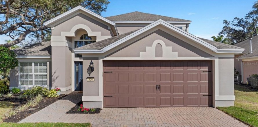 House in Davenport, Florida 3 bedrooms, 193.79 sq.m. № 1567087
