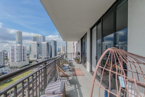 Condominio en venta en Miami, Florida, 1 dormitorio, 76.09 m2 № 1830712 - foto 16