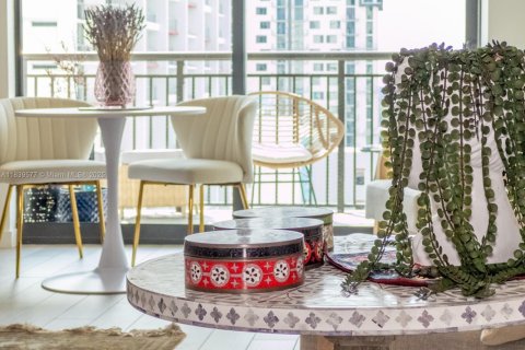 Condominio en venta en Miami, Florida, 1 dormitorio, 76.09 m2 № 1830712 - foto 15