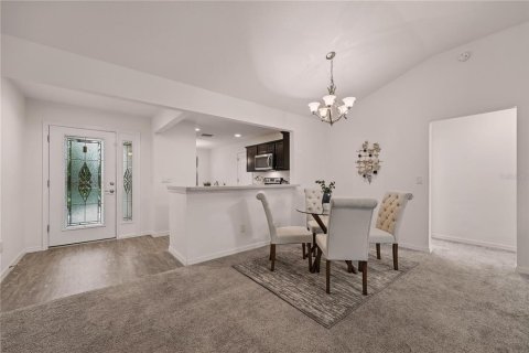 Villa ou maison à vendre à Oxford, Floride: 3 chambres, 146.32 m2 № 1866888 - photo 2