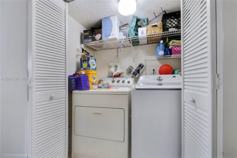 Condo in Homestead, Florida, 3 bedrooms  № 2087097 - photo 9